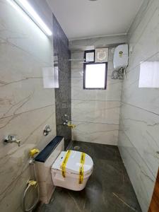 Bathroom Image of 1600 Sq.ft 2 BHK Apartment / Flat for rent in Khema-Ka-Kuwa Jodhpur for Rs. 15000