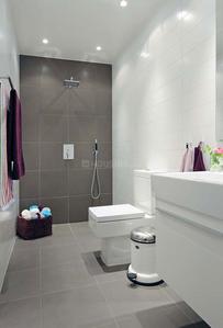 Bathroom Image of 1800 Sq.ft 4 BHK Apartment / Flat for sale in Shreeji Platinum Park, Andheri West Mumbai for Rs. 70000000