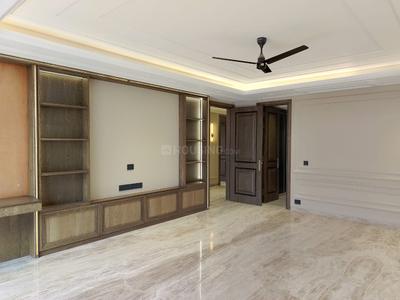 Bedroom Image of 9000 Sq.ft 5 BHK Builder Floor for sale in Greater Kailash I New Delhi for Rs. 285000000