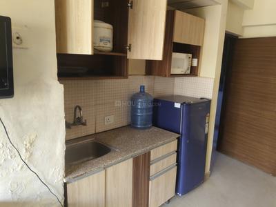Kitchen Image of 380 Sq.ft 1 RK Apartment / Flat for rent in Supertech Ecociti, Sector 137 Noida for Rs. 19500