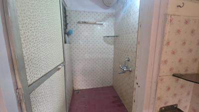 Bathroom Image of 515 Sq.ft 1 BHK Apartment / Flat for sale in Lokhandwala Green Hills CHS, Kandivali East Mumbai for Rs. 11500000