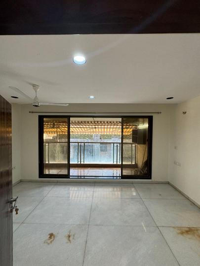 Bandra West Main Image 1