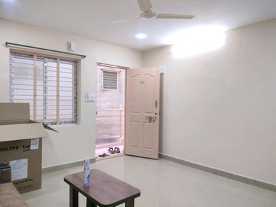 Living Room Image of 900 Sq.ft 1 BHK Apartment / Flat for rent in Koramangala Bengaluru for Rs. 32000