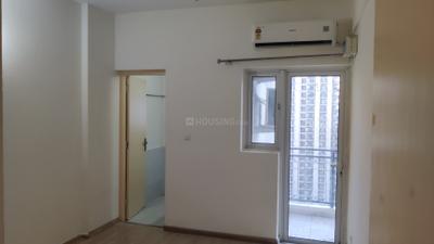 Bedroom Image of 1656 Sq.ft 3 BHK Apartment / Flat for rent in DLF Capital Greens Phase 1 And 2, Karampura New Delhi for Rs. 62000