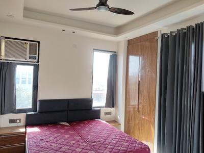 Bedroom Image of 800 Sq.ft 1 BHK Builder Floor for rent in Sector 52 Gurgaon for Rs. 30000
