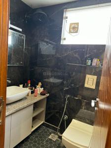 Bathroom Image of 1000 Sq.ft 2 BHK Builder Floor for sale in Lajpat Nagar New Delhi for Rs. 13200000