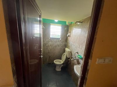 Bathroom Image of 1600 Sq.ft 2 BHK Apartment / Flat for rent in New Town Kolkata for Rs. 20000