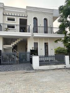 4 BHK Independent House
