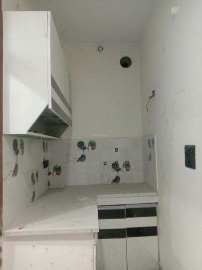 Govind Puri Main Image 1