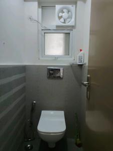 Common Bathroom Two Image of 1565 Sq.ft 2 BHK Apartment / Flat for sale in AIPL The Peaceful Homes, Sector 70 Gurgaon for Rs. 25000000