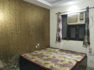 Bedroom Image of 450 Sq.ft 1 BHK Builder Floor for rent in Shalimar Bagh New Delhi for Rs. 20000