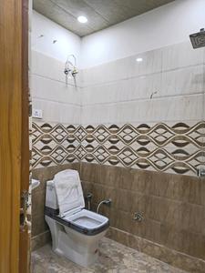 Bedroom One Image of 950 Sq.ft 2 BHK Builder Floor for sale in Indirapuram Ghaziabad for Rs. 7100008