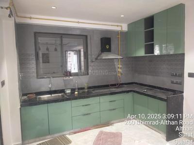 Kitchen Image of 1900 Sq.ft 3 BHK Apartment / Flat for rent in Prestige Oliva Pride, Bhimrad Surat for Rs. 50000