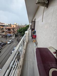 Balcony Image of 1200 Sq.ft 3 BHK Builder Floor for sale in Moti Nagar New Delhi for Rs. 7800000