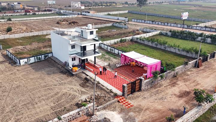 Nagalia Main Image 1