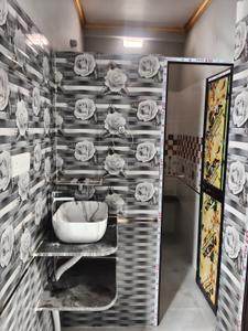 Bathroom Image of 1050 Sq.ft 3 BHK Independent House for rent in North Shastri Nagar Patna for Rs. 17000