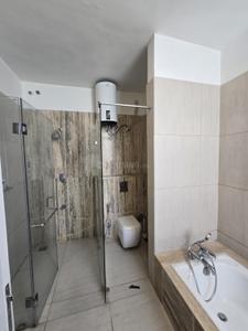 Image of 2440 Sq.ft 3 BHK Apartment / Flat for rent in Ireo Victory Valley, Sector 67, Gurgaon for Rs. 80000