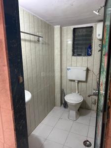 Bathroom Image of 910 Sq.ft 2 BHK Builder Floor for rent in Airoli Navi Mumbai for Rs. 36000