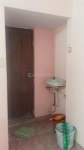 Bathroom Image of 640 Sq.ft 1 BHK Apartment / Flat for sale in Virugambakkam Chennai for Rs. 6000000