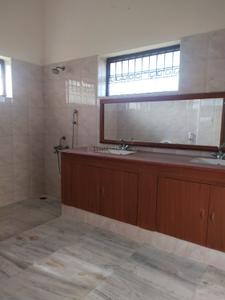 Kitchen Image of 3500 Sq.ft 4.5 BHK Independent House for sale in Neelankarai Chennai for Rs. 80000000