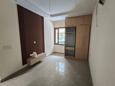 Hall Image of 1350 Sq.ft 3 BHK Apartment / Flat for sale in Green Apartments, Paschim Vihar New Delhi for Rs. 22500000