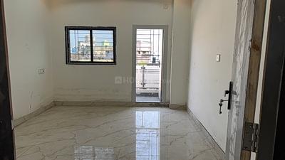 Bedroom Image of 1200 Sq.ft 3 BHK Builder Floor for rent in Picnic Garden Kolkata for Rs. 25000