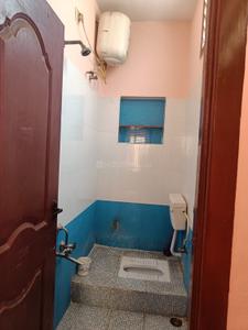 Bathroom Image of 1450 Sq.ft 2 BHK Independent House for rent in Narasothipatti Salem for Rs. 16000