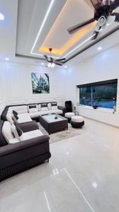 Hall Image of 13500 Sq.ft 1 BHK Farm House for sale in Badusarai New Delhi for Rs. 70000000
