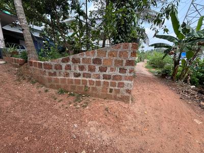 Image of 9500 Sq.ft 2 BHK Independent House for sale in Kalliasseri, Kannur for Rs. 8000000
