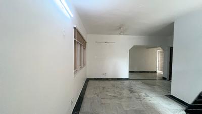 Living Room Image of 1300 Sq.ft 2.5 BHK Apartment / Flat for sale in Sukh Sagar Apartments, Sector 9 Dwarka New Delhi for Rs. 21900000