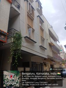 Image of 350 Sq.ft 1 RK Apartment / Flat for rent in Adugodi, Bengaluru for Rs. 15000