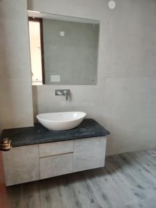 Bathroom Image of 2000 Sq.ft 3 BHK Builder Floor for rent in Ansal Palam Vihar Plot, Palam Vihar Gurgaon for Rs. 65000