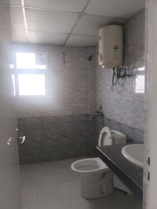 Common Bathroom Image of 1834 Sq.ft 3.5 BHK Apartment / Flat for sale in Nimbus The Hyde Park, Sector 78 Noida for Rs. 23000000