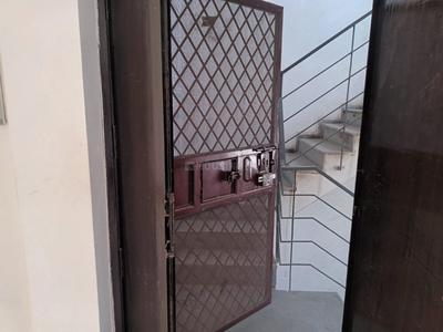 Bathroom Image of 1420 Sq.ft 2 BHK Builder Floor for rent in Vatika Iris Floors, Sector 83 Gurgaon for Rs. 20000