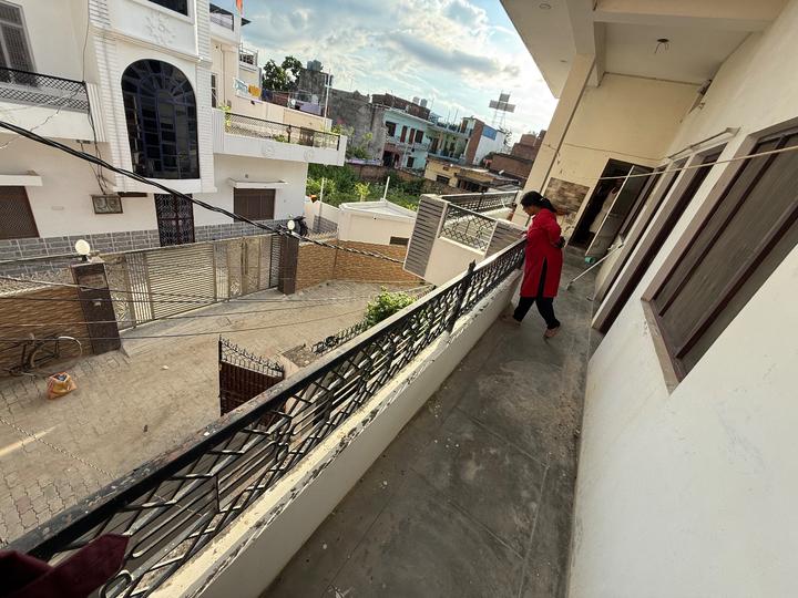 Naiganj, Olandganj Balcony 1