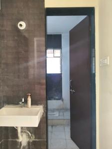 Common Bathroom Image of 1100 Sq.ft 2 BHK Apartment / Flat for rent in S K Venkateshwara Heights, Baner Pune for Rs. 31000