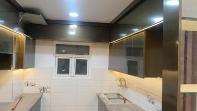 Kitchen Image of 1850 Sq.ft 4 BHK Apartment / Flat for sale in Sector 73 Noida for Rs. 12000000