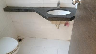 Image of 950 Sq.ft 3 BHK Apartment / Flat for sale in Gemstar Symphony, Kandivali West, Mumbai for Rs. 30000000