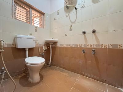 Bathroom Image of 1040 Sq.ft 2 BHK Independent House for rent in Kaggadasapura Bengaluru for Rs. 20000