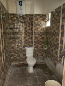 Common Bathroom Image of 1580 Sq.ft 2 BHK Apartment / Flat for rent in Mahadevapura Bengaluru for Rs. 40000