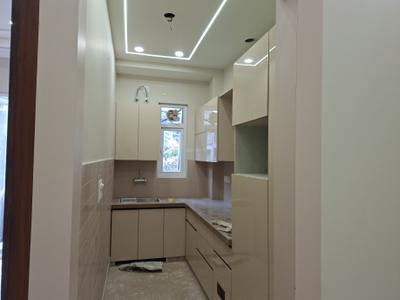 Kitchen Image of 850 Sq.ft 2 BHK Builder Floor for sale in Vikaspuri New Delhi for Rs. 14500000