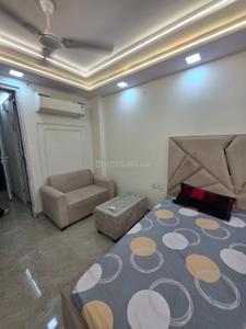 Bedroom Image of 550 Sq.ft 1 RK Builder Floor for rent in Rajouri Garden New Delhi for Rs. 12500