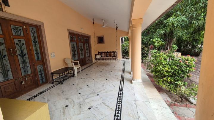 Navratna Kalhaar Bungalows Sec1 Main Image 1