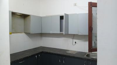 Kitchen Image of 1125 Sq.ft 2 BHK Apartment / Flat for rent in Sector 62A Noida for Rs. 20000