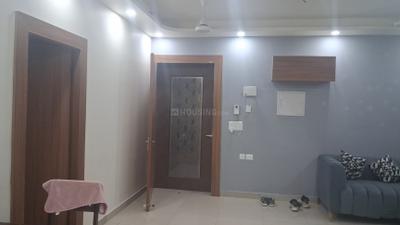 Living Room Image of 1365 Sq.ft 3 BHK Apartment / Flat for rent in Amrapali Crystal Homes Phase 1, Sector 76 Noida for Rs. 40000
