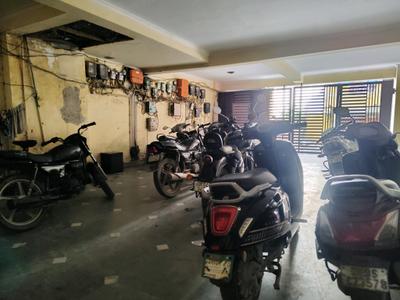 Car Garage Image of 1400 Sq.ft 3 BHK Apartment / Flat for sale in Mandi New Delhi for Rs. 6700000