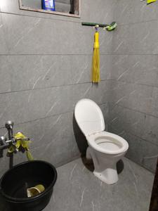 Common Bathroom Image of 1250 Sq.ft 3 BHK Apartment / Flat for rent in Nikol Ahmedabad for Rs. 20000