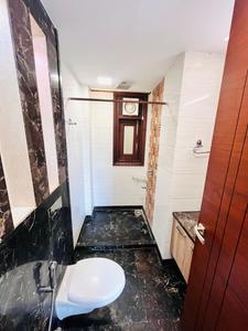 Bathroom Image of 1800 Sq.ft 3 BHK Independent House for rent in Safdarjung Development Area New Delhi for Rs. 180000