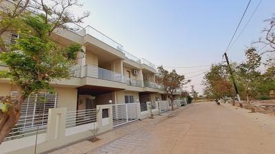 Image of 2200 Sq.ft 4 BHK Duplex for sale in Raheja Green Phase 2, Pirda-2, Raipur for Rs. 7035000