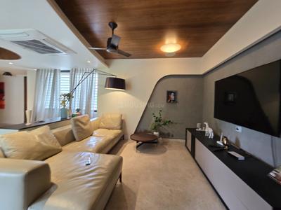 Hall Image of 2800 Sq.ft 3 BHK Apartment / Flat for rent in Arayidathupalam Kozhikode for Rs. 100000